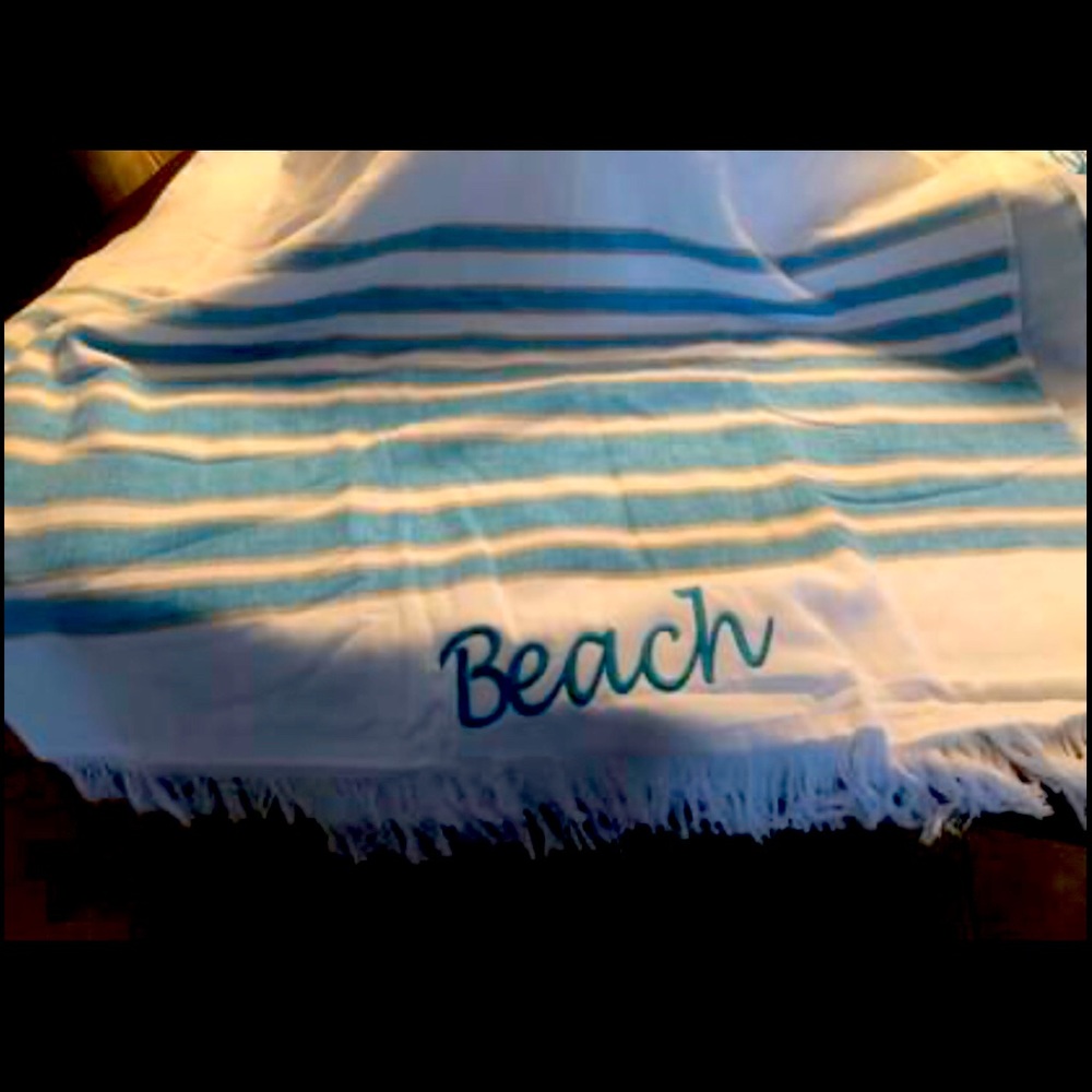 Extra large cotton beach/pool embroidered towels